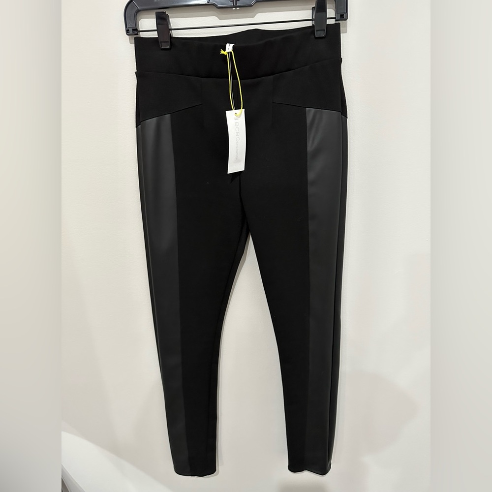 BCBG (BCBGeneration) Size Small Black Leggings